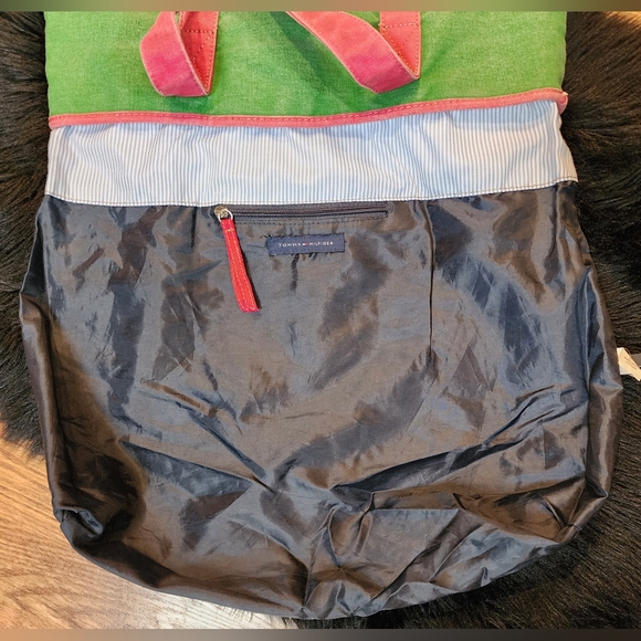 Tommy Hilfiger EST 1985 Palm Tree Tote - Picture 8 of 12